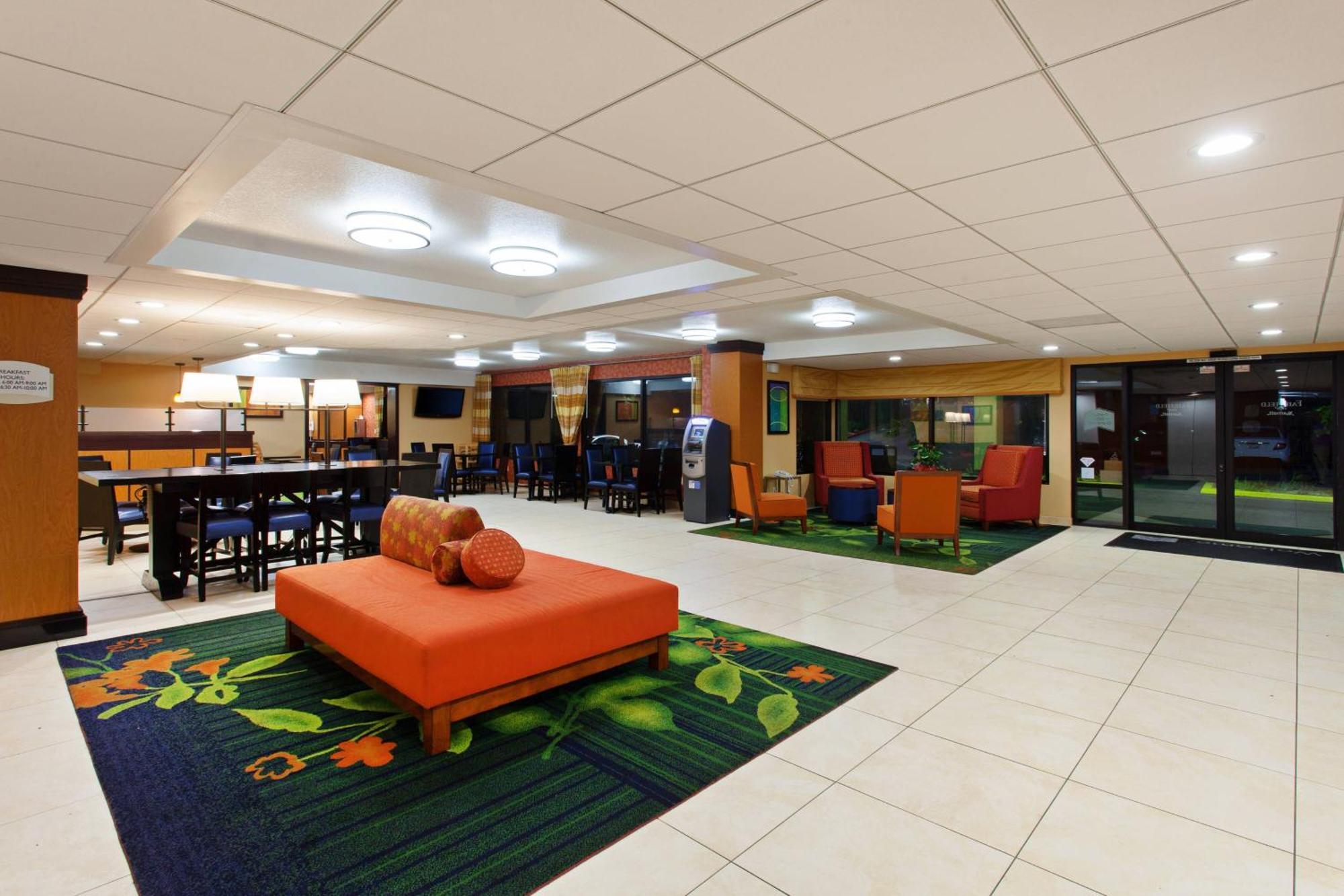 Hotel Fairfield By Marriott Orange County 3*