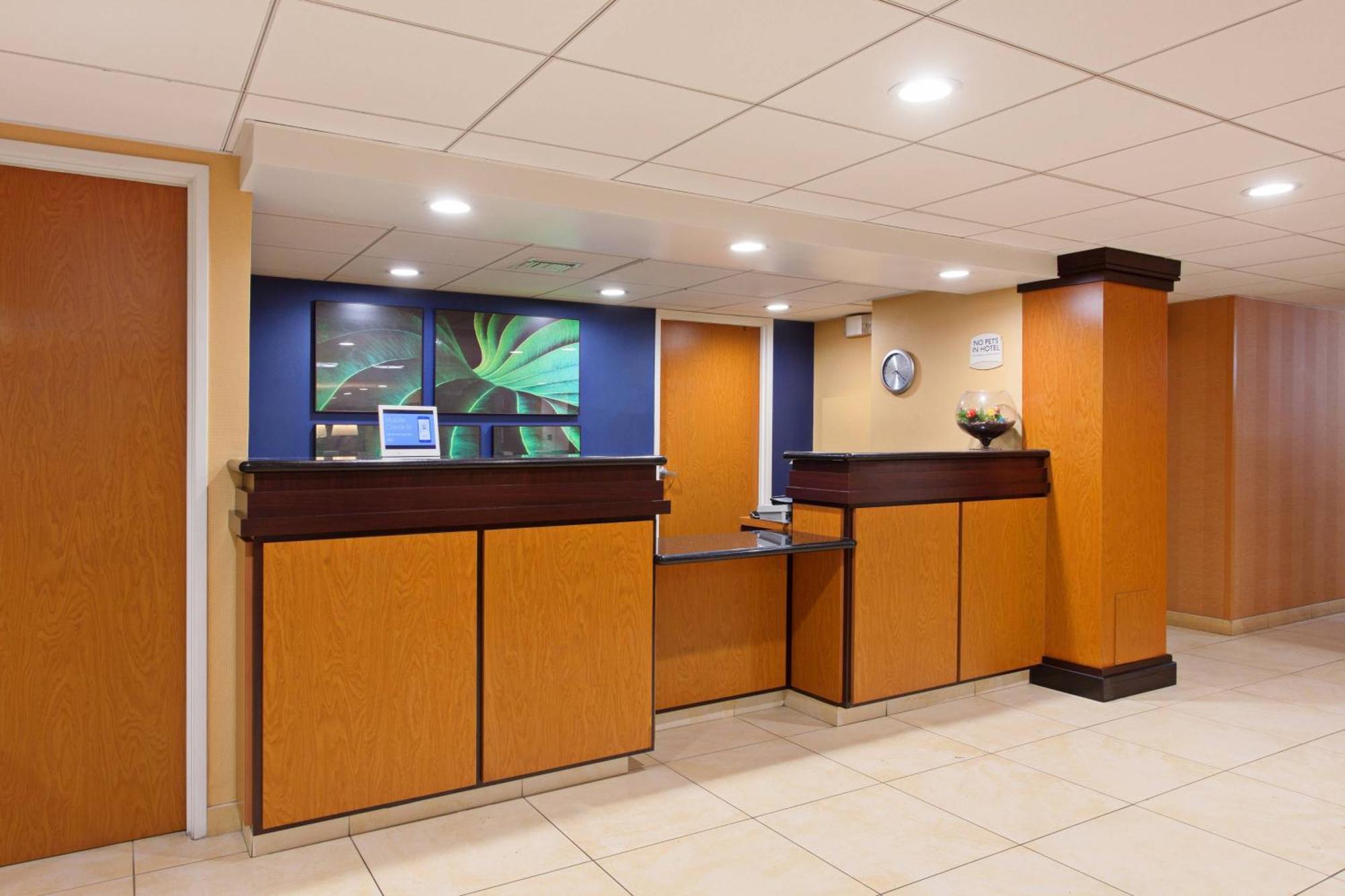 Hotel Fairfield By Marriott Orange County