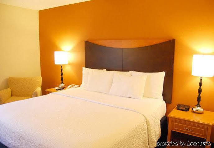 Fairfield By Marriott Orange County 3*
